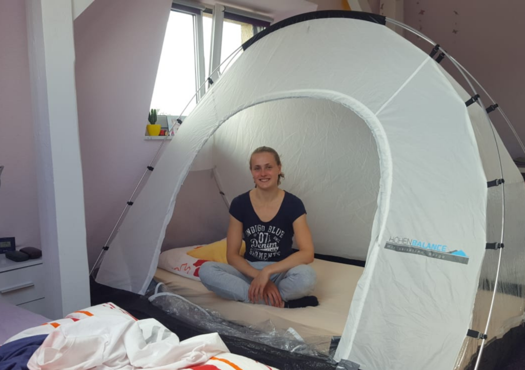 Camping für Tokio: Wieso diese Schwimmerin im Zelt schläft
